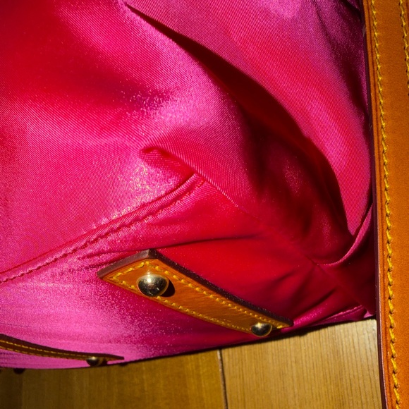 Dooney & Bourke Nylon Pink Satchel Tote Bag w/ Leather Trim & Shoulder Strap - Picture 13 of 17